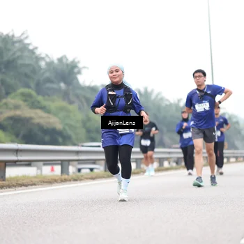 Runner Photo 7411234