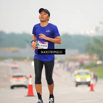 Runner Photo 7411243