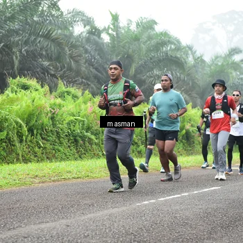 Runner Photo 7411262