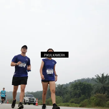 Runner Photo 7411268