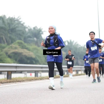 Runner Photo 7411280
