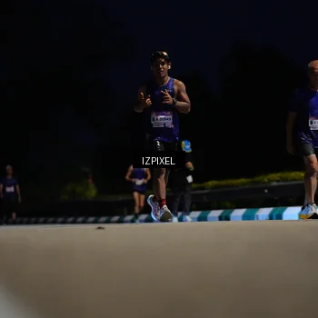 Runner Photo 7411288