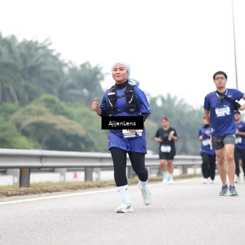 Runner Photo 7411295