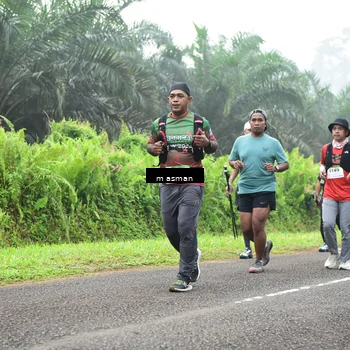 Runner Photo 7411299