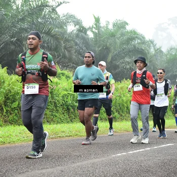 Runner Photo 7411357