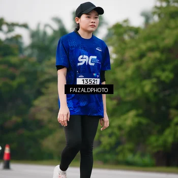 Runner Photo 7411370