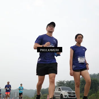 Runner Photo 7411374