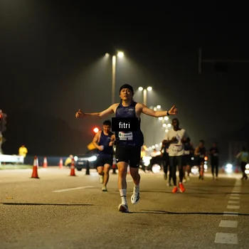 Runner Photo 7411425