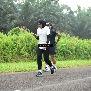 Runner Photo 7411445