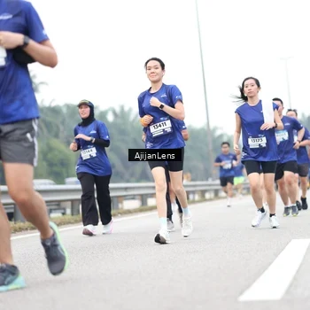 Runner Photo 7411453