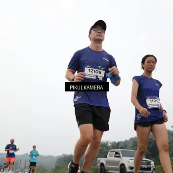 Runner Photo 7411455