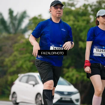 Runner Photo 7411458
