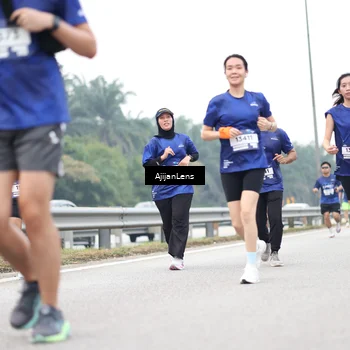 Runner Photo 7411459