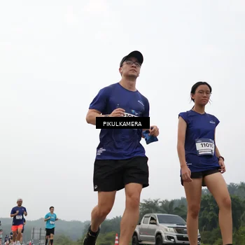 Runner Photo 7411485