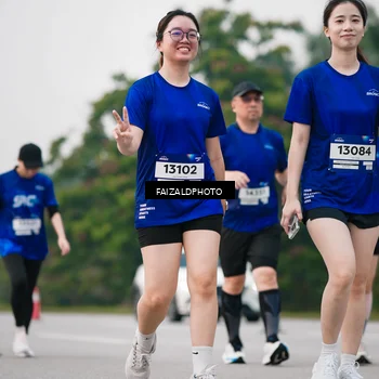 Runner Photo 7411491