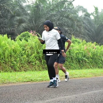 Runner Photo 7411496