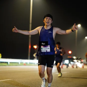 Runner Photo 7411500
