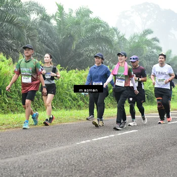 Runner Photo 7411501