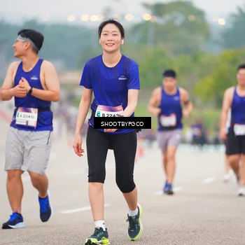 Runner Photo 7411507