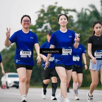 Runner Photo 7411540