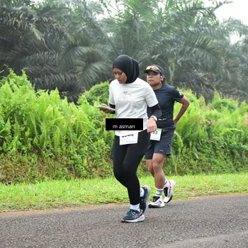 Runner Photo 7411542