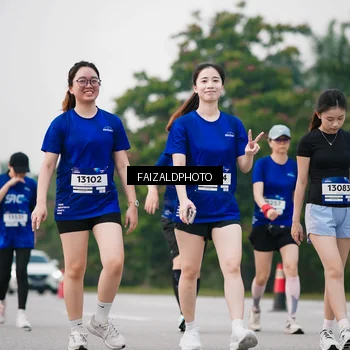 Runner Photo 7411556