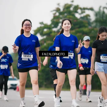 Runner Photo 7411564