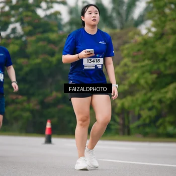 Runner Photo 7411573
