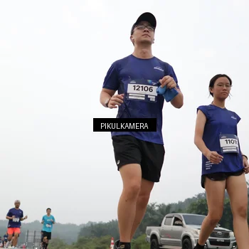 Runner Photo 7411582