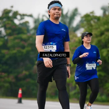 Runner Photo 7411604