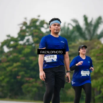 Runner Photo 7411633