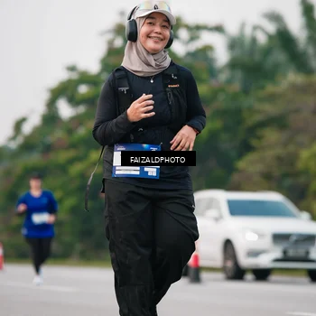 Runner Photo 7411634