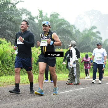 Runner Photo 7411635