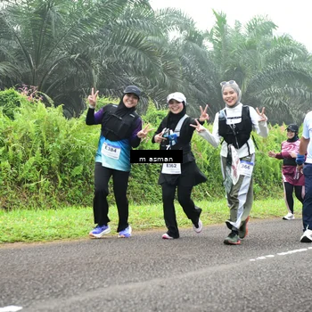 Runner Photo 7411652