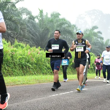 Runner Photo 7411653