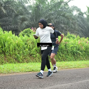 Runner Photo 7411668