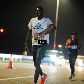 Runner Photo 7411679