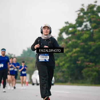 Runner Photo 7411689