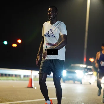 Runner Photo 7411704