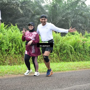 Runner Photo 7411712