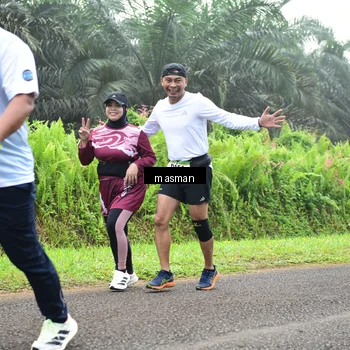 Runner Photo 7411714