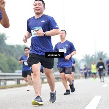 Runner Photo 7411734