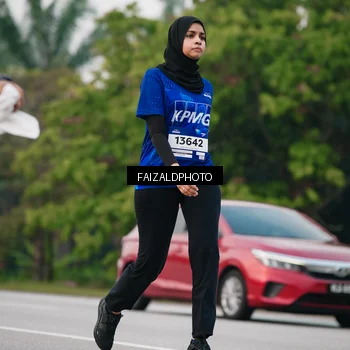 Runner Photo 7411739