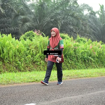 Runner Photo 7411756