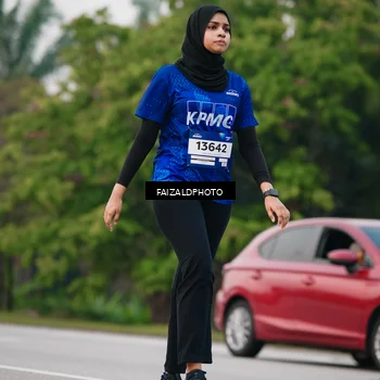 Runner Photo 7411762