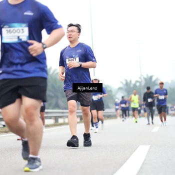 Runner Photo 7411765