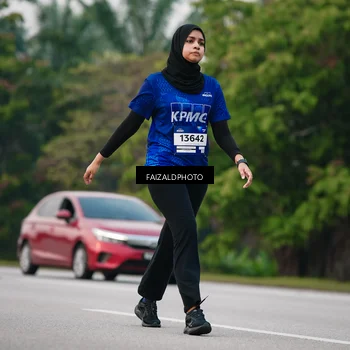 Runner Photo 7411772