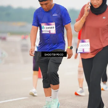 Runner Photo 7411780