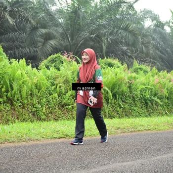 Runner Photo 7411789