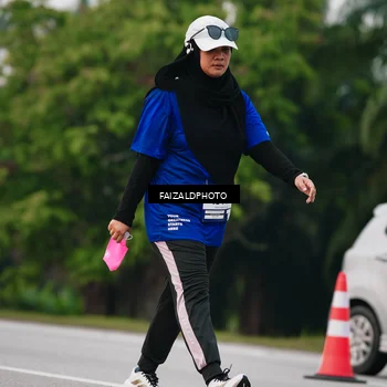 Runner Photo 7411798